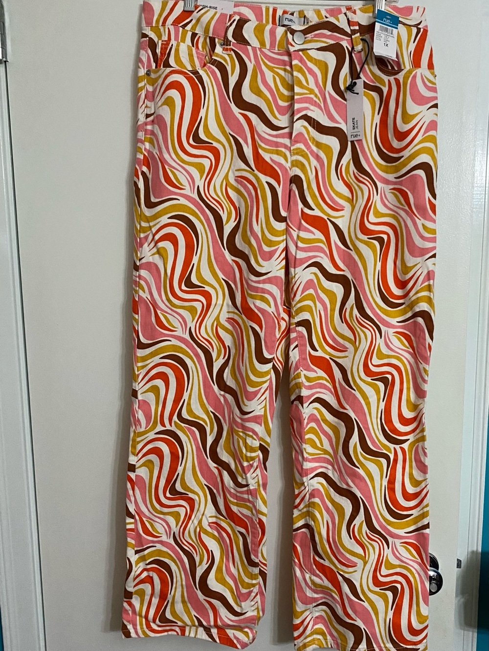 NWT Rue21 High Rise Swirl Print Wide Leg Jeans - Pink, Red, Brown, 1X